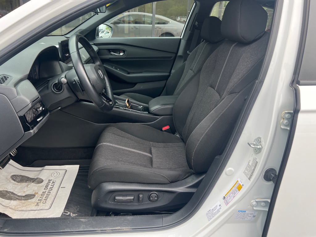 Honda Accord photo 14