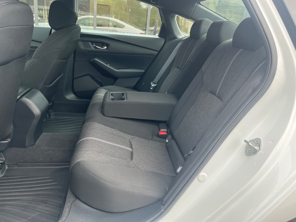 Honda Accord photo 15
