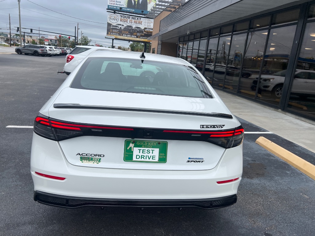 Honda Accord photo 11