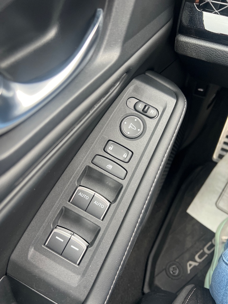 Honda Accord photo 2