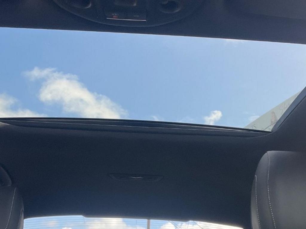 Genesis G70 photo 9