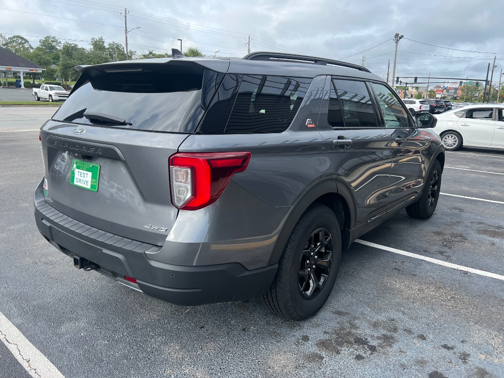 Ford Explorer photo 13