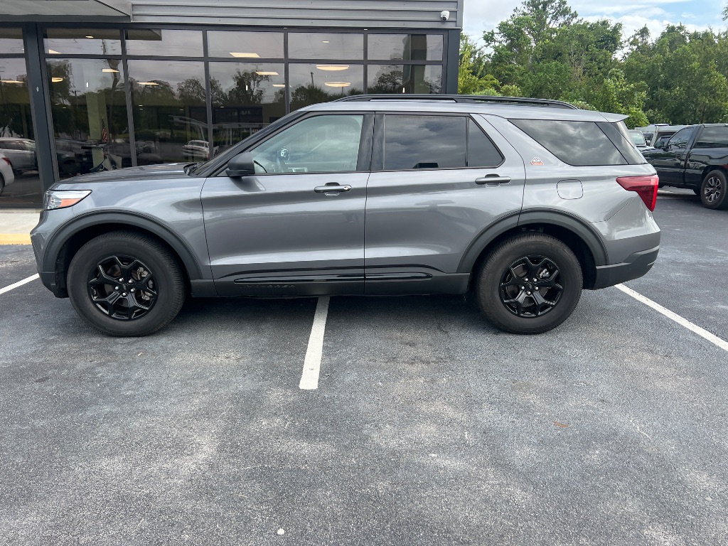 Ford Explorer photo 11