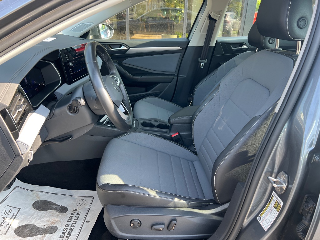 Volkswagen Jetta photo 14