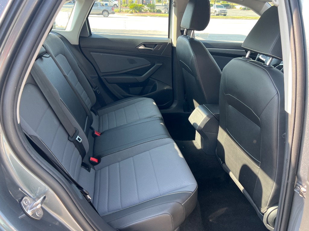 Volkswagen Jetta photo 17