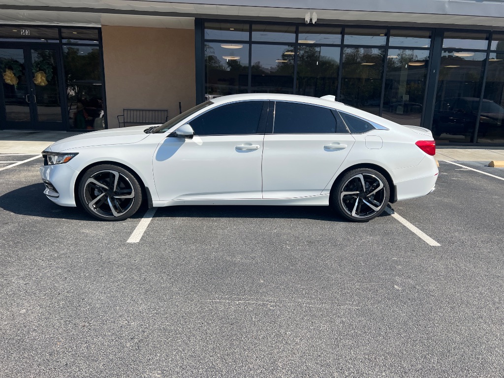 Honda Accord photo 9