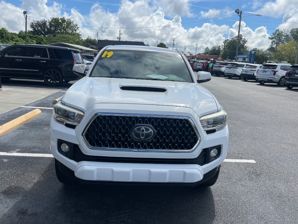 Toyota Tacoma photo 8