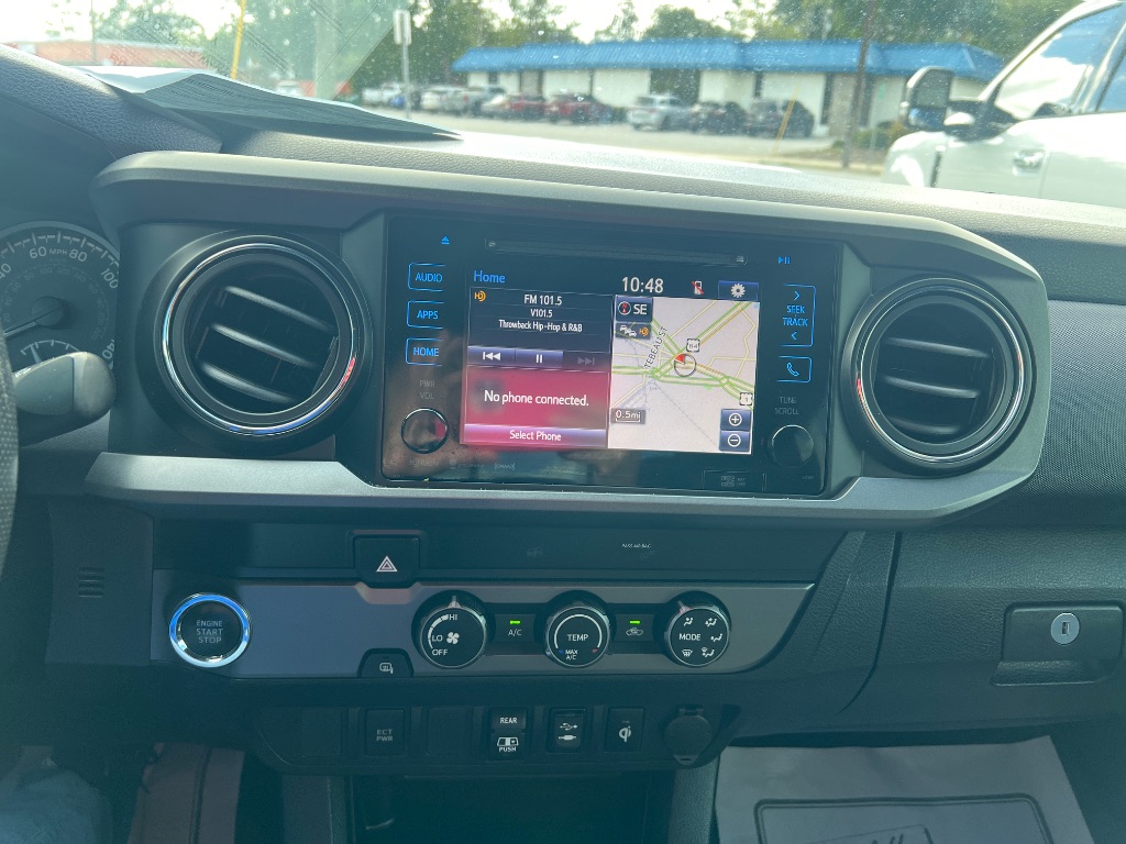 Toyota Tacoma photo 6