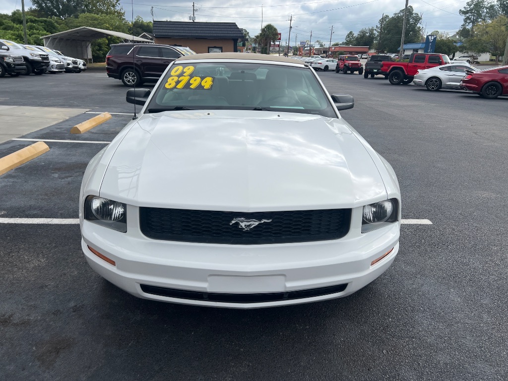 Ford Mustang photo 8