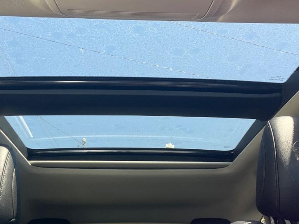 Mazda CX-50 photo 8