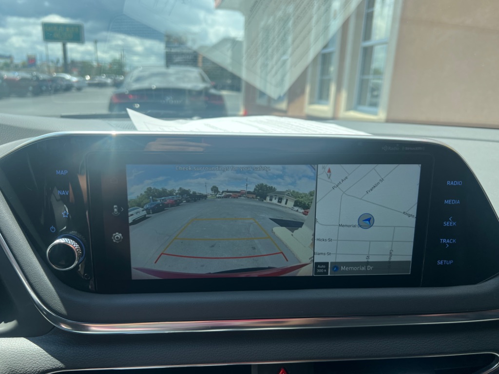 Hyundai Sonata photo 4