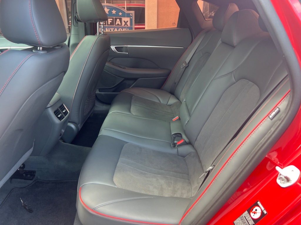 Hyundai Sonata photo 13
