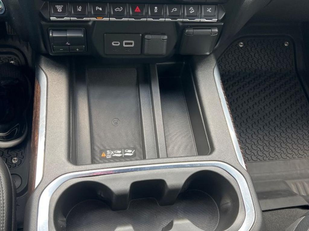 GMC Sierra photo 9