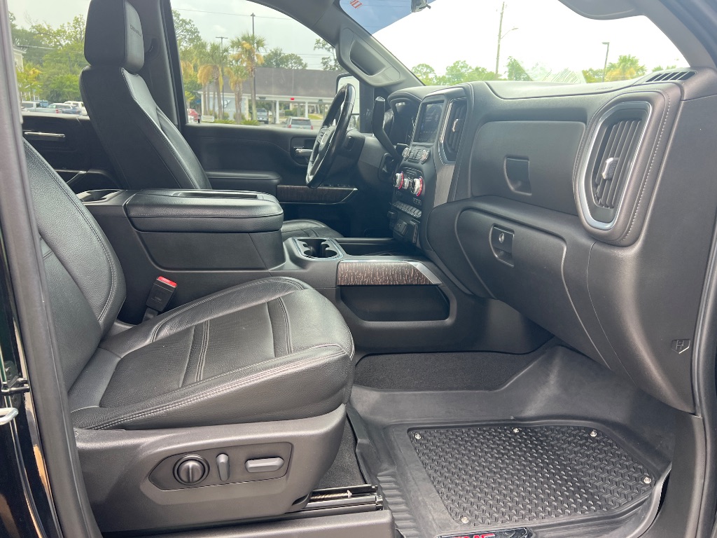 GMC Sierra photo 18