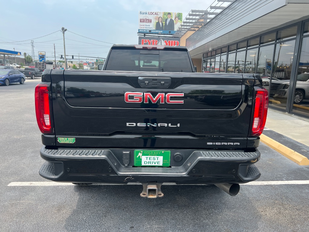 GMC Sierra photo 13