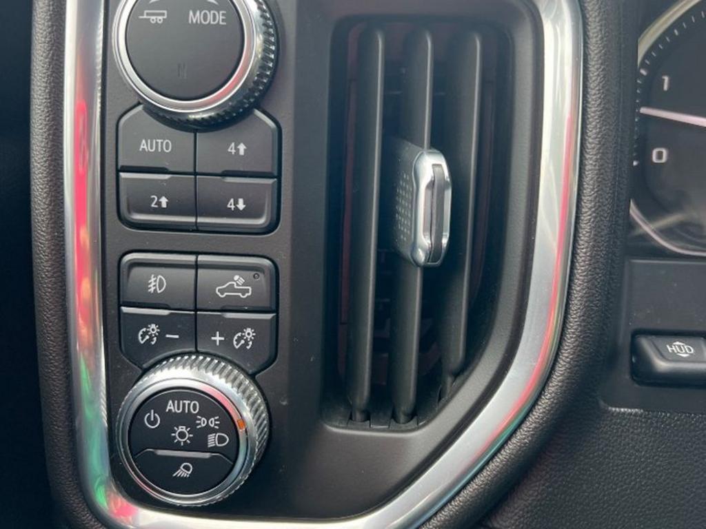 GMC Sierra photo 5