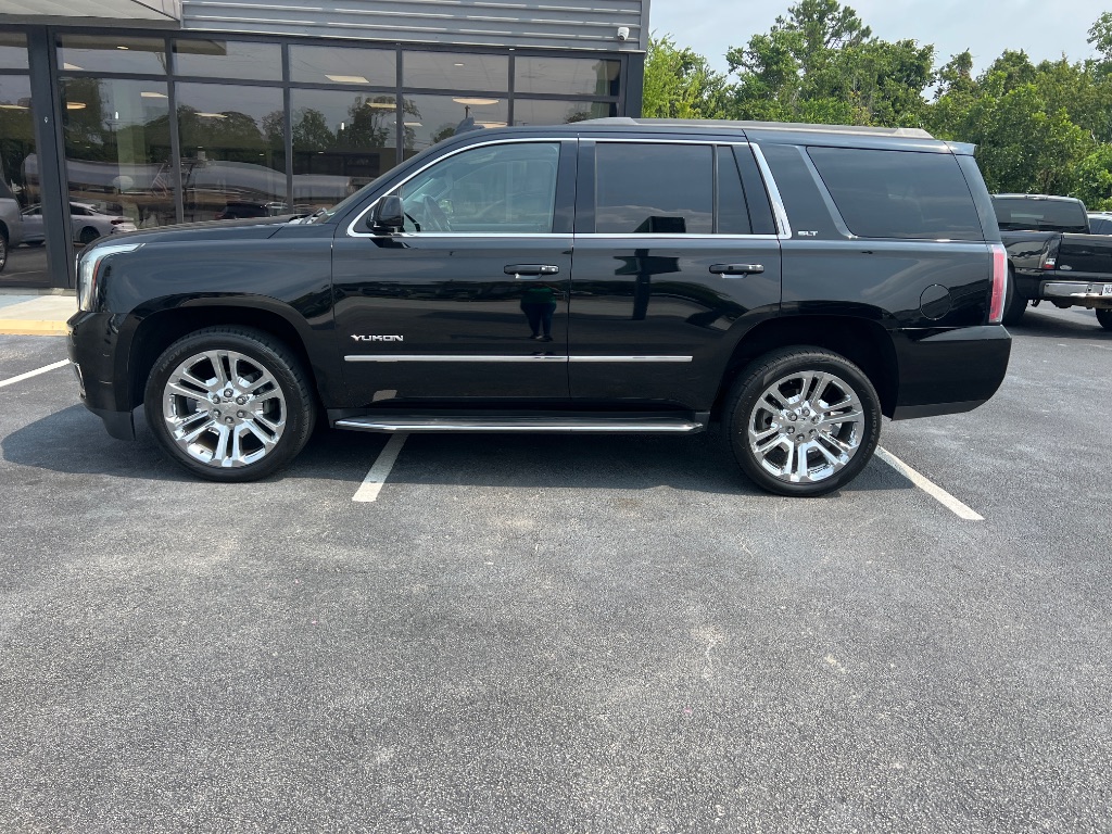 GMC Yukon photo 11