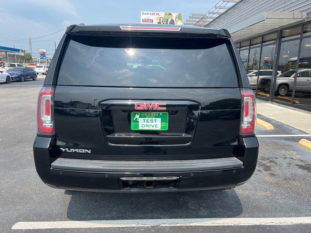 GMC Yukon photo 12
