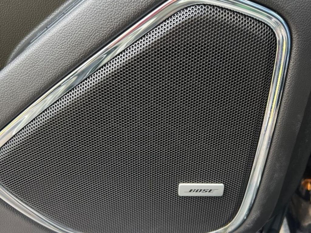 GMC Yukon photo 5