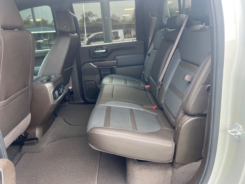 GMC Sierra photo 16