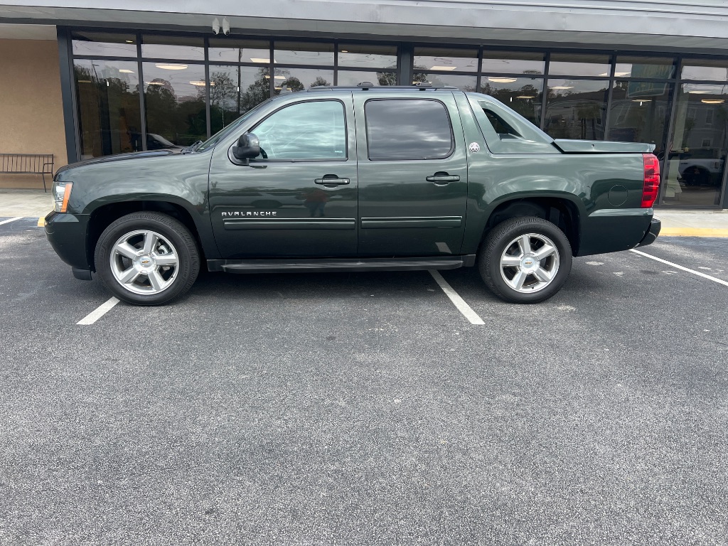 Chevrolet Avalanche photo 8