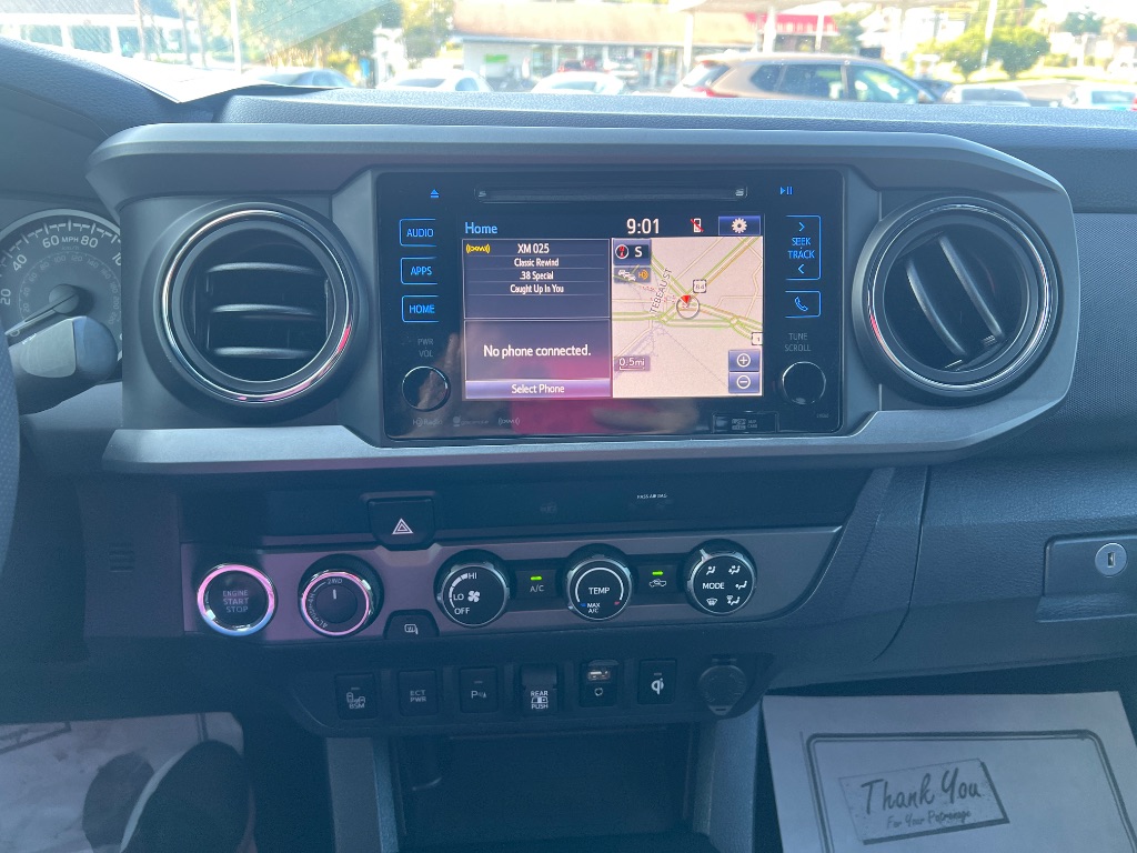 Toyota Tacoma photo 6