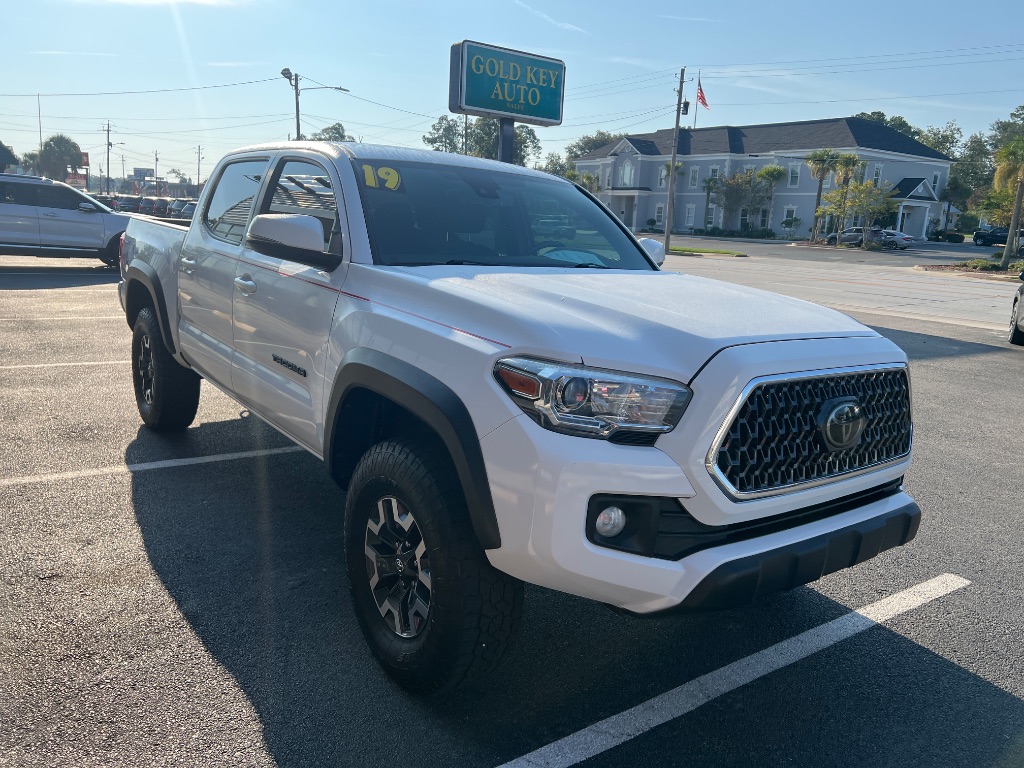 Toyota Tacoma photo 12