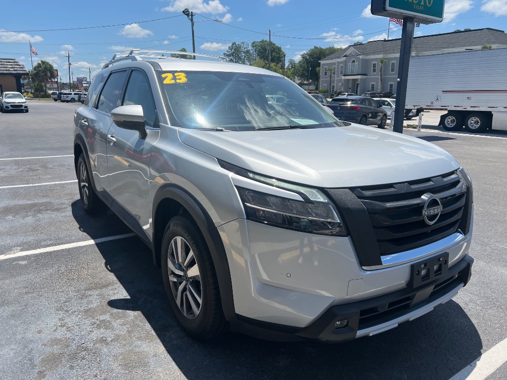 Nissan Pathfinder photo 13