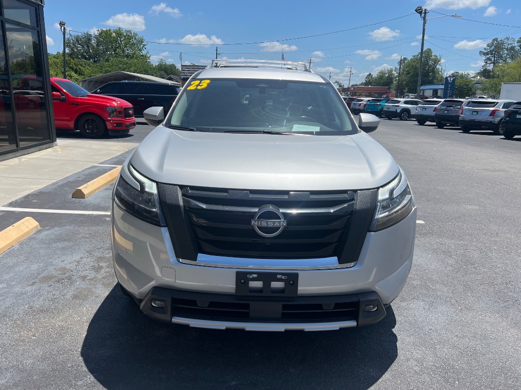 Nissan Pathfinder photo 9