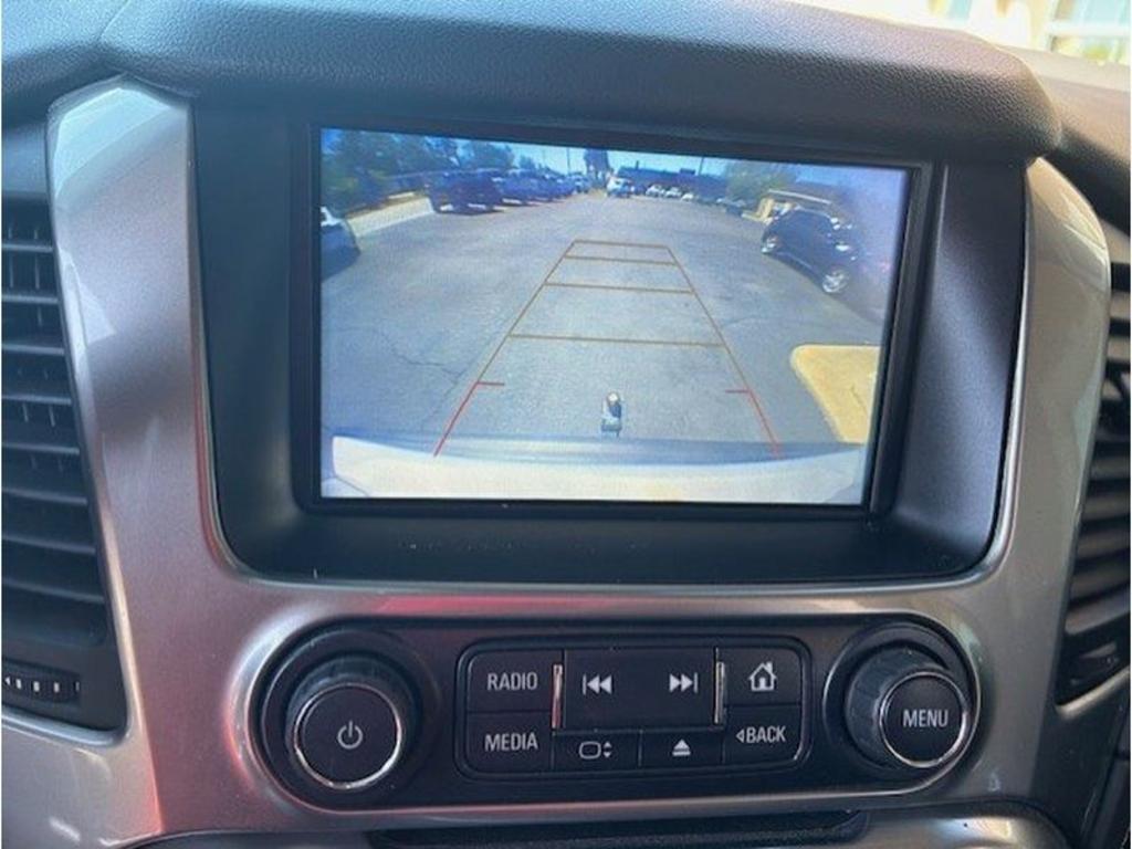 Chevrolet Suburban photo 6