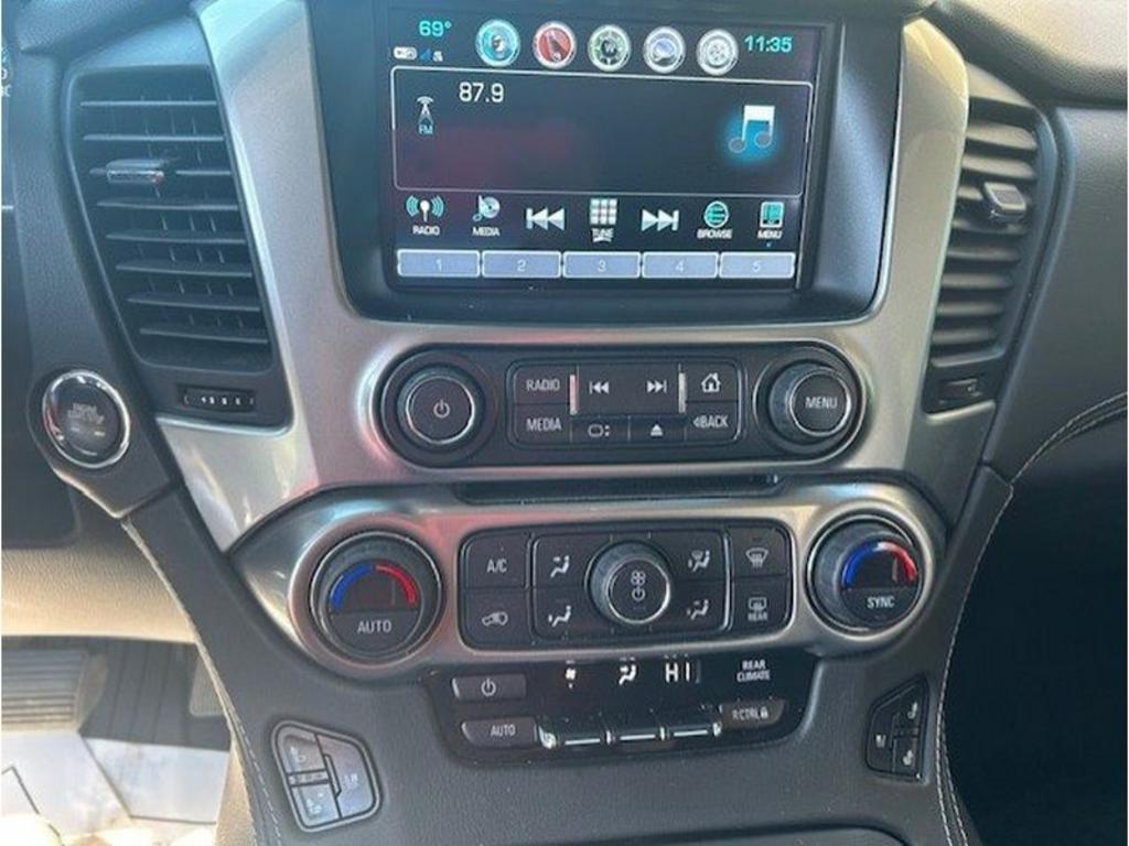 Chevrolet Suburban photo 5