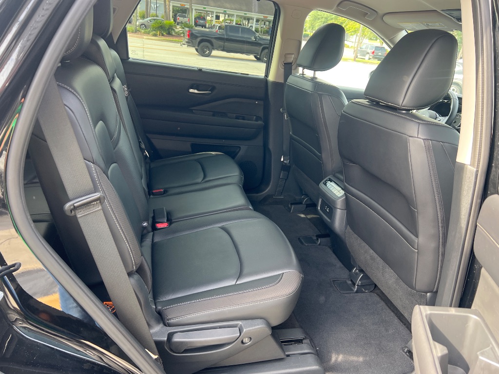 Nissan Pathfinder photo 18