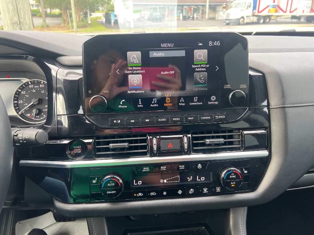 Nissan Pathfinder photo 7