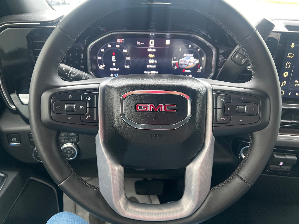 GMC Sierra photo 4