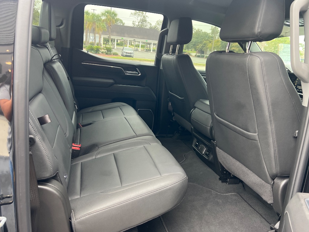 GMC Sierra photo 16