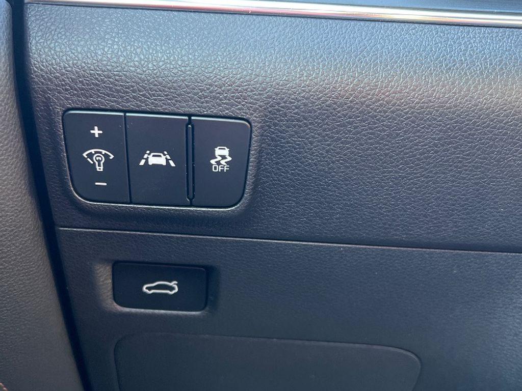 Kia K5 photo 4