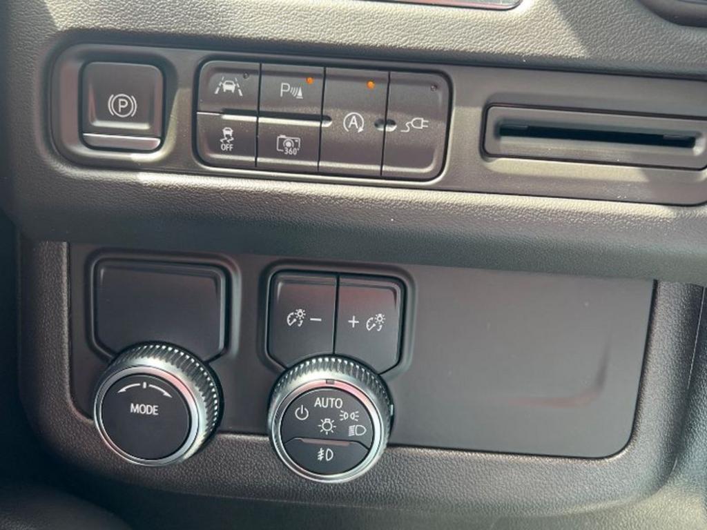 GMC Yukon photo 5