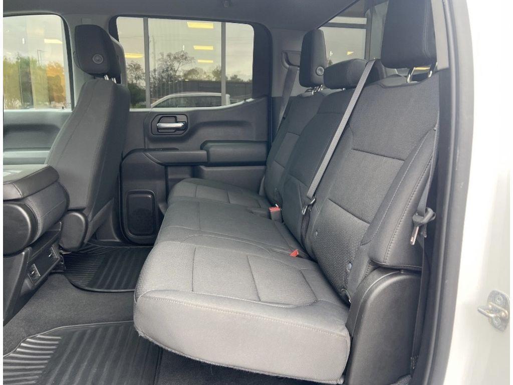 Chevrolet Silverado photo 14