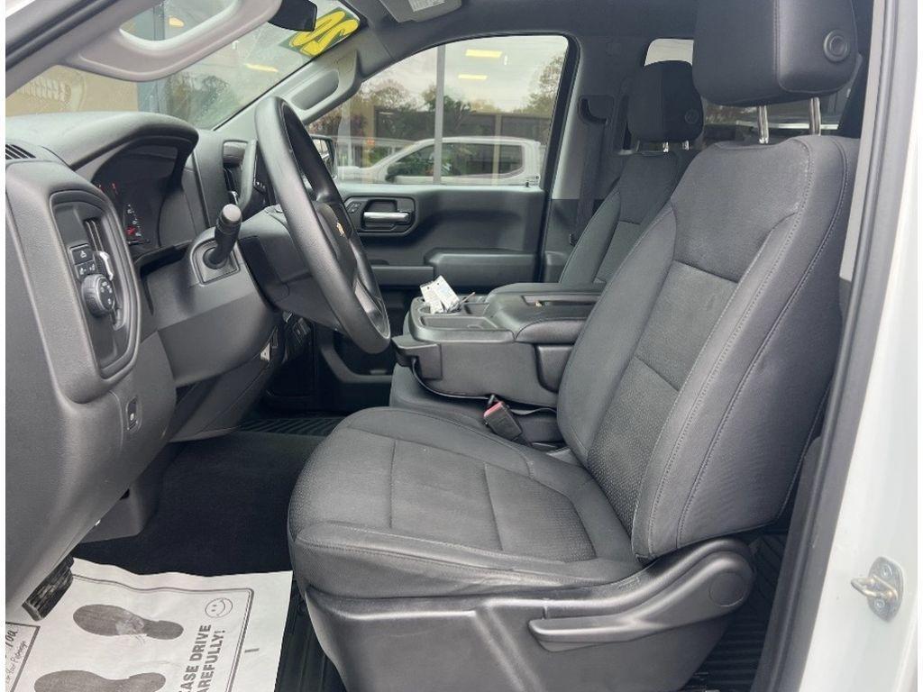 Chevrolet Silverado photo 13