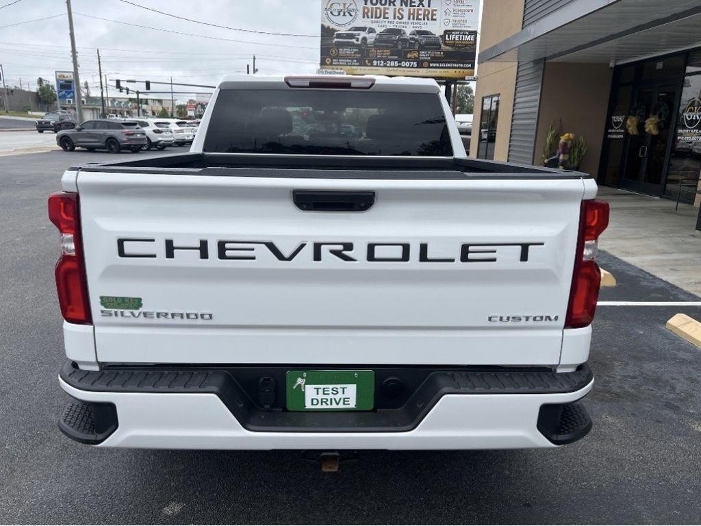 Chevrolet Silverado photo 10