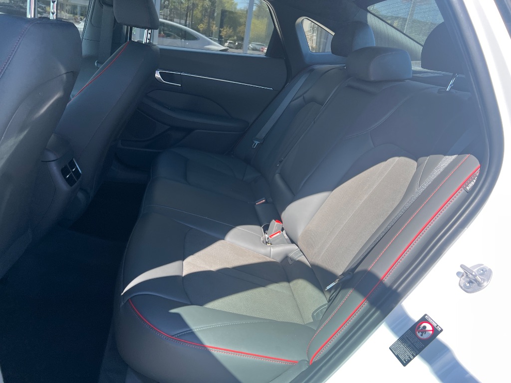 2023 Hyundai Sonata SEL Plus - Photo 16