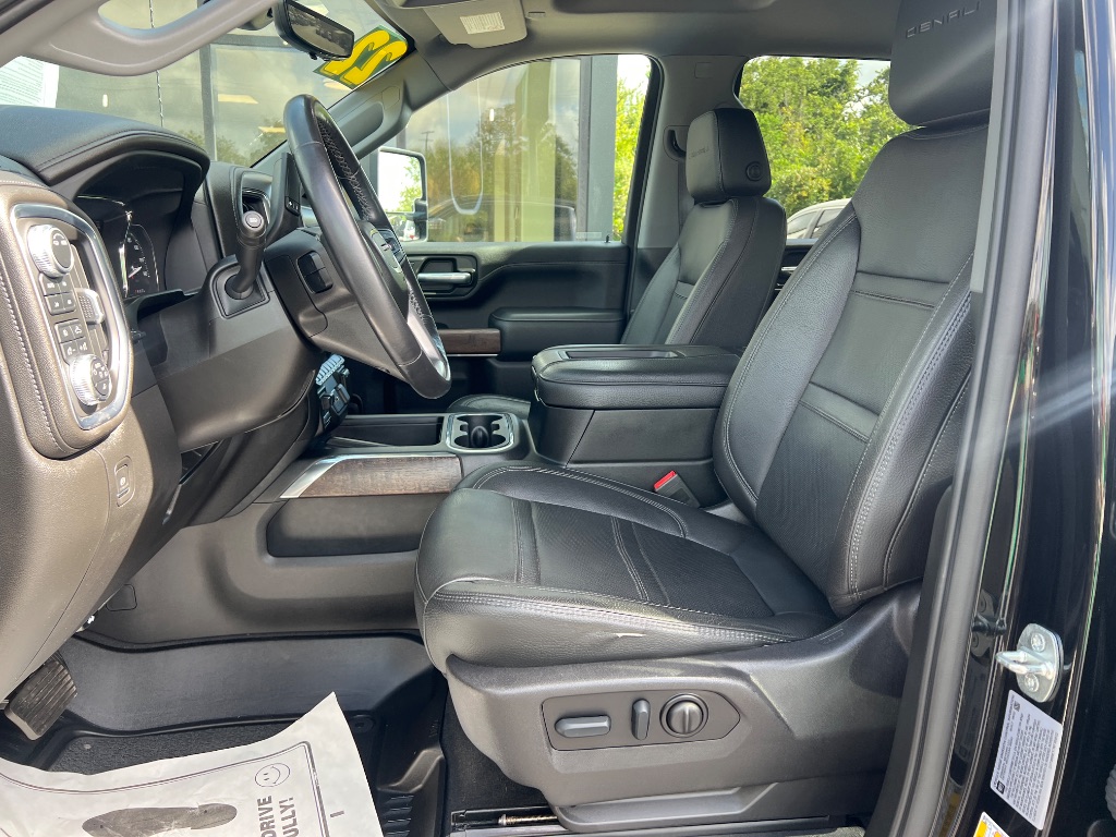 GMC Sierra photo 16