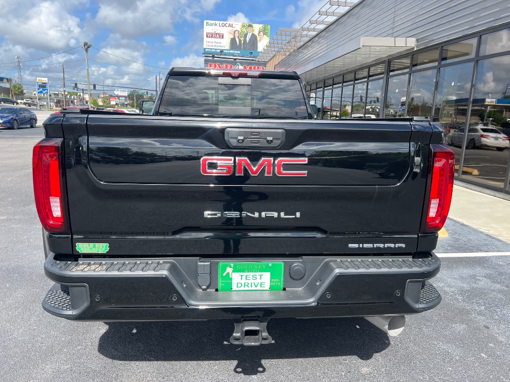 GMC Sierra photo 13