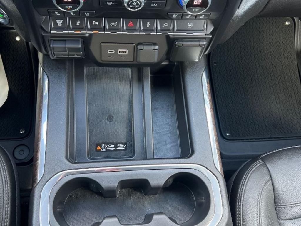 GMC Sierra photo 9