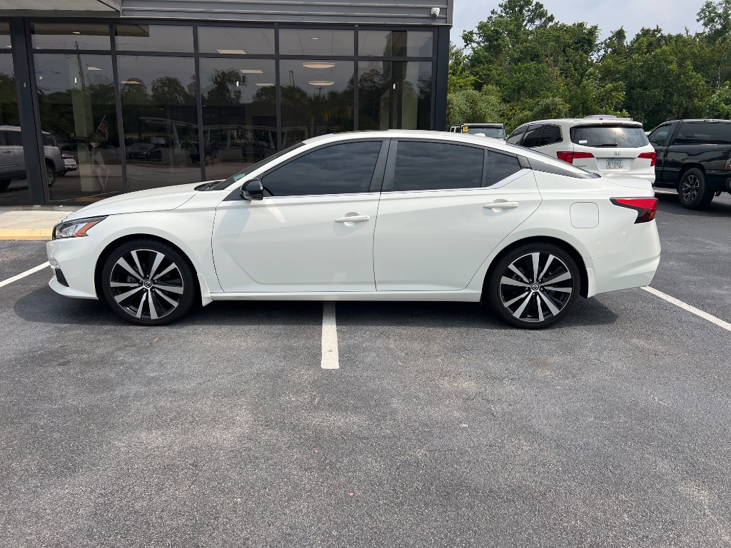 Nissan Altima photo 10
