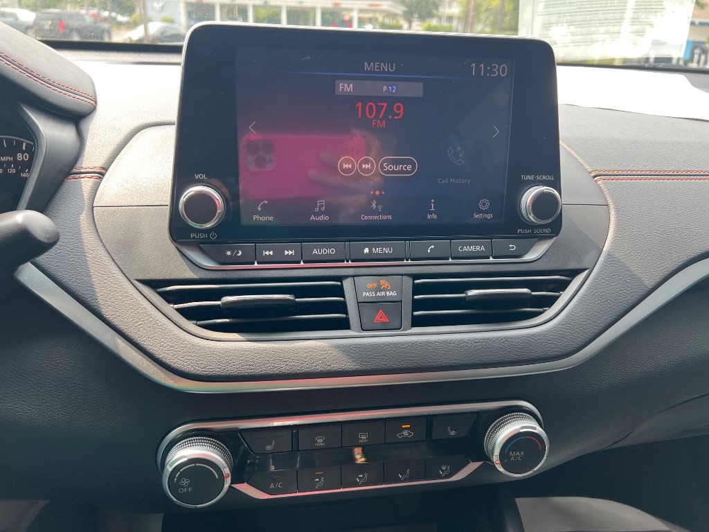 Nissan Altima photo 6