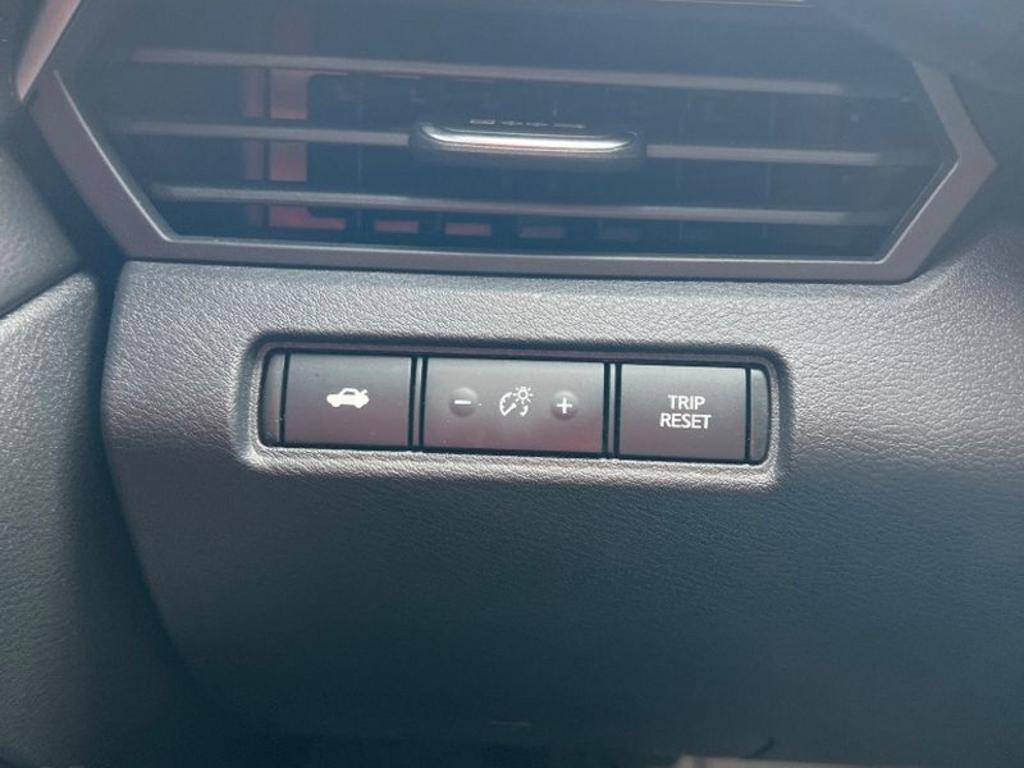 Nissan Altima photo 3