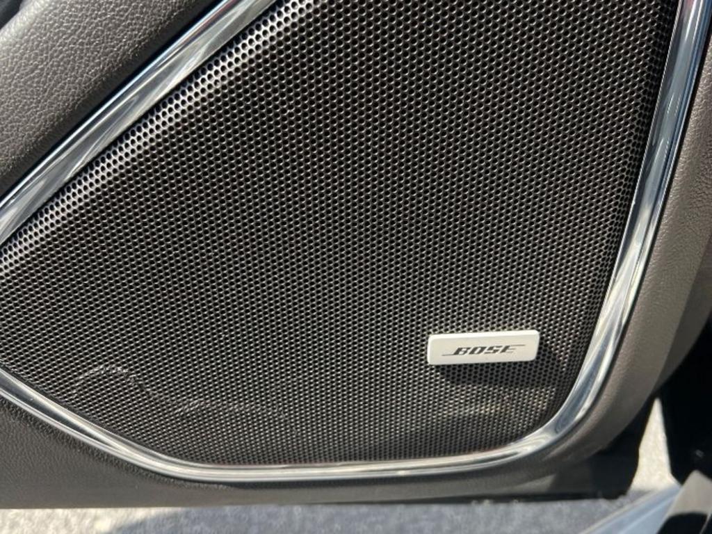 Chevrolet Tahoe photo 4