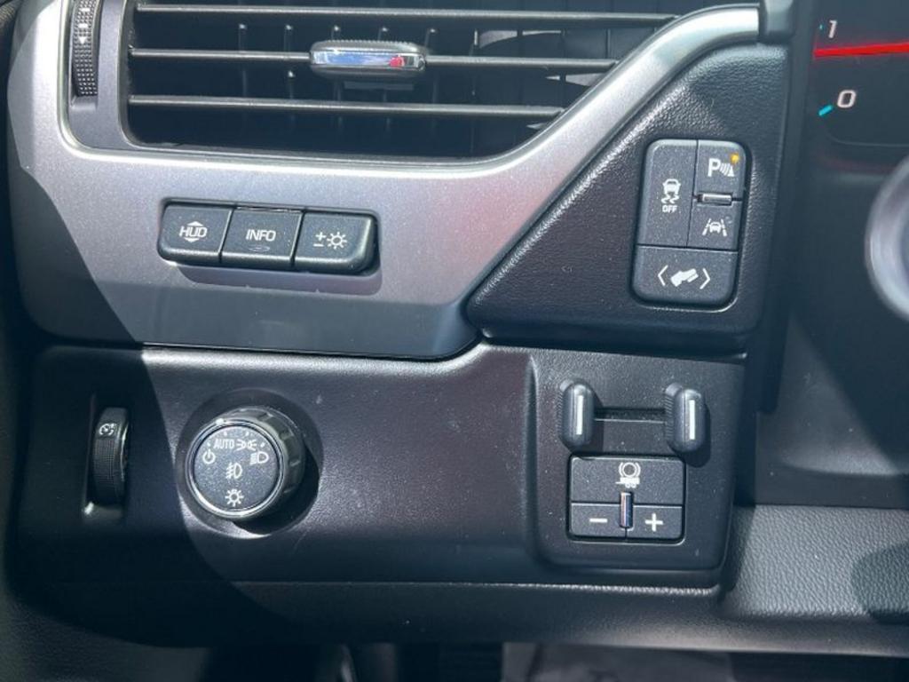 Chevrolet Tahoe photo 5