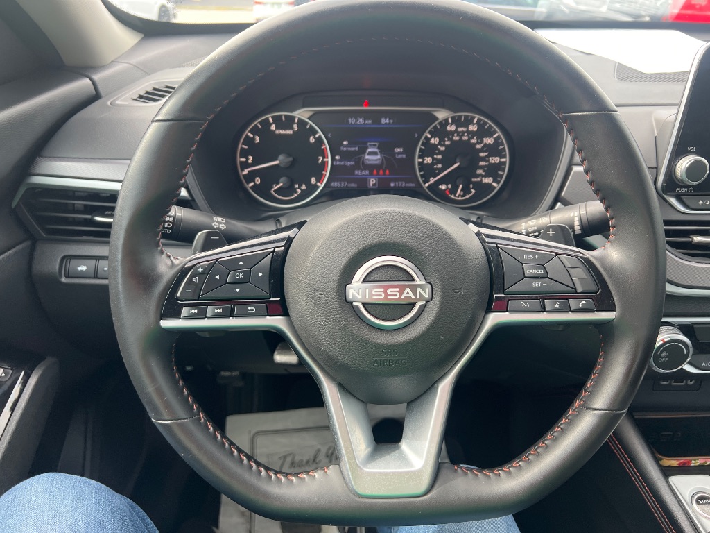 Nissan Altima photo 4